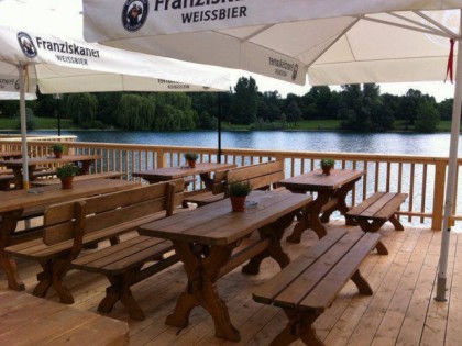 照片: See-Biergarten Lerchenau